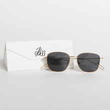Load image into Gallery viewer, Alcorta Sunglasses - Black/Gold
